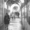 Photo woman in the street lamp black and white Lightroom presets